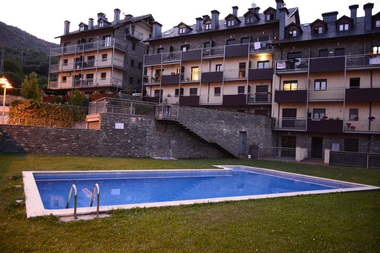 Apartaments Sort Pirineus Exteriér fotografie